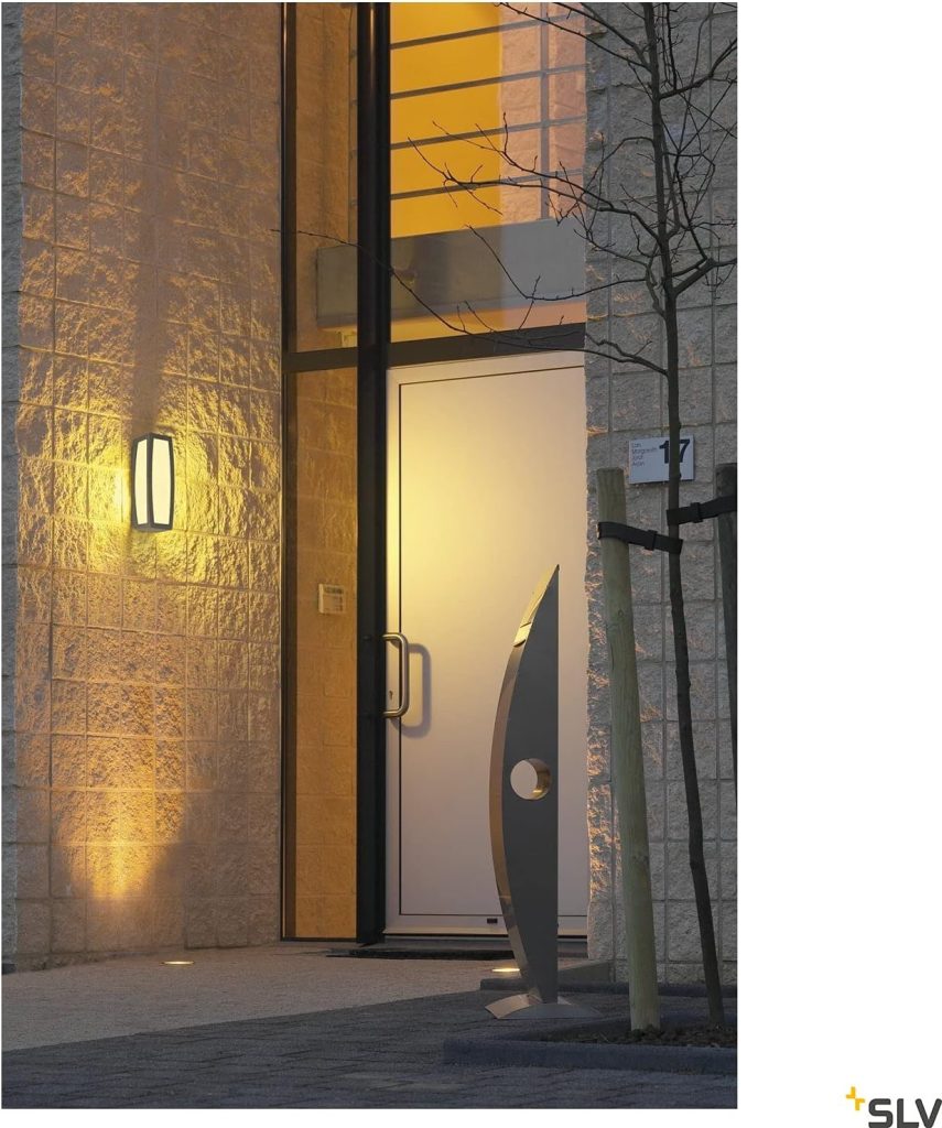 slv, aplique de parede, luz exterior, slv varla, aplique e27, slv tecniled, iluminação slv, iluminação exterior, luz confortável, luz de entrada, luz entrada casa, 